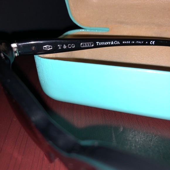 Tiffany sunglasses - Picture 4 of 4